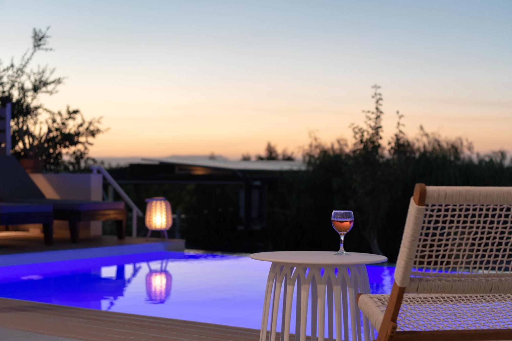 Villa Alba Bianca Villa, Family Retreat With Heated Pool By Thinkvilla Hersonissos (Crete)